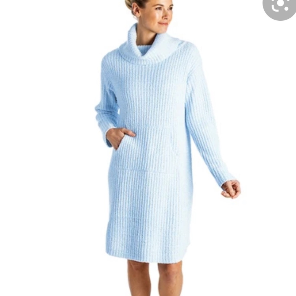 SOFTIES• ultra soft turtleneck lounger